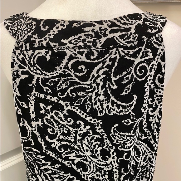 INC International Concepts Black and White Sleeveless Cut Out Tank Top GC - Picture 6 of 13